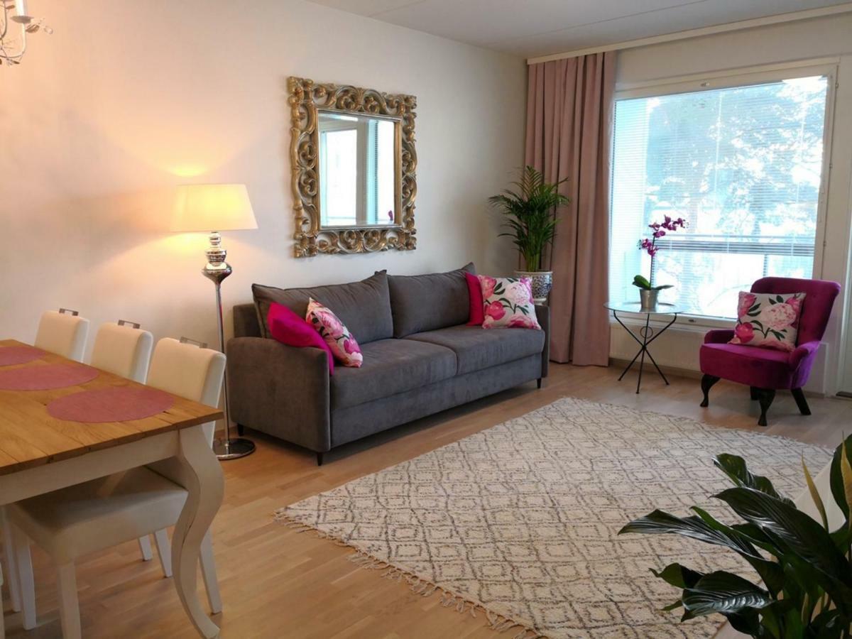 וואנטאה Charming Pine View Apartment מראה חיצוני תמונה